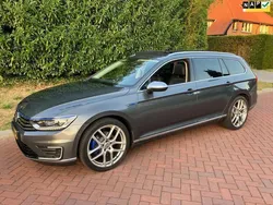 Grijs Gebruikt 2015 VW Passat Highline Stationwagen | € 13.750 (Eerlijke prijs)