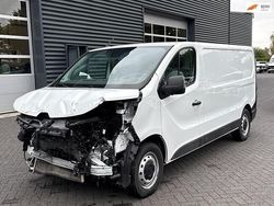 Wit Gebruikt 2023 Renault Trafic Van | € 6.450