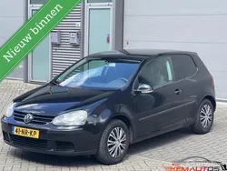 Zwart Gebruikt 2004 VW Golf IV Hatchback | € 1.950 (Iets duurder)