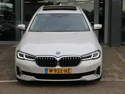 Wit Gebruikt 2021 BMW 530e Stationwagen | € 32.995 (Goede deal)