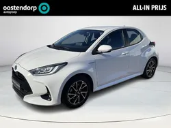 Wit Gebruikt 2021 Toyota Yaris Hybrid Hatchback | € 22.949 (Iets duurder)