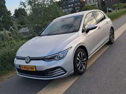 Zilver Gebruikt 2020 VW Golf VIII Hatchback | € 19.950 (Goede deal)