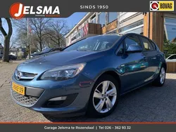 Blauw Gebruikt 2013 Opel Astra Business Hatchback | € 5.900 (Eerlijke prijs)