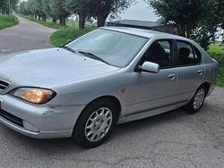 Grijs Gebruikt 2000 Nissan Primera Hatchback | € 1.999