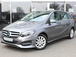 Grijs Gebruikt 2016 Mercedes B180 Ambition MPV | € 18.450 (Eerlijke prijs)