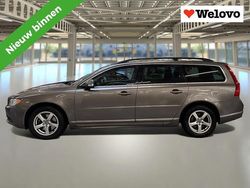 Grijs Gebruikt 2010 Volvo V70 Momentum Stationwagen | € 11.950 (Eerlijke prijs)