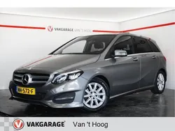 Grijs Gebruikt 2017 Mercedes B180 Edition MPV | € 17.944 (Eerlijke prijs)
