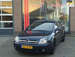Blauw (metallic) Gebruikt 2002 Opel Vectra Comfort Sedan | € 1.695 (Iets duurder)