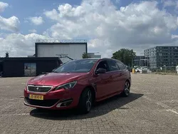 Rood Gebruikt 2016 Peugeot 308 GT-line MPV | € 9.500 (Goede deal)