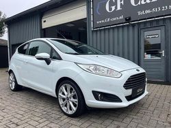Wit Gebruikt 2016 Ford Fiesta Titanium Hatchback | € 6.995 (Eerlijke prijs)