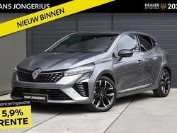 Grijs Gebruikt 2024 Renault Clio V Bose Edition Hatchback | € 23.449 (Eerlijke prijs)