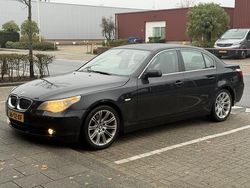 Zwart Gebruikt 2007 BMW 523 Sedan | € 3.300 (Super prijs)