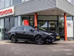 Zwart Gebruikt 2018 Toyota Avensis Stationwagen | € 19.995 (Eerlijke prijs)