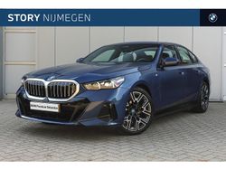 Blauw Gebruikt 2025 BMW 530e M Sport Sedan | € 64.950