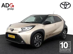 Bruin Gebruikt 2024 Toyota Aygo Pulse Hatchback | € 21.950 (Duur)