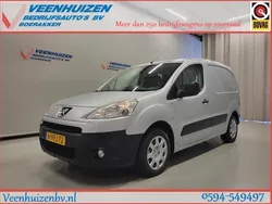 Grijs Gebruikt 2011 Peugeot Partner MPV | € 3.950 (Eerlijke prijs)
