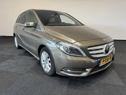 Goud Gebruikt 2014 Mercedes B180 Ambition MPV | € 8.990 (Eerlijke prijs)