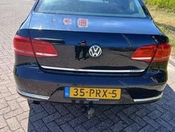 Zwart Gebruikt 2011 VW Passat Highline Sedan | € 5.299 (Goede deal)