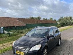 Zwart Gebruikt 2009 Kia Ceed MPV | € 1.600 (Super prijs)