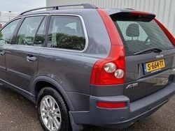 Grijs Gebruikt 2005 Volvo XC90 Kinetic SUV | € 5.500