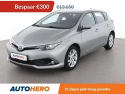 Grijs Gebruikt 2015 Toyota Auris Hybrid Hatchback | € 13.549 (Eerlijke prijs)