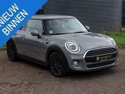 Grijs Gebruikt 2018 Mini ONE Pepper Hatchback | € 14.250 (Eerlijke prijs)