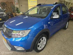 Blauw Gebruikt 2017 Dacia Sandero Stepway Hatchback | € 8.995 (Eerlijke prijs)