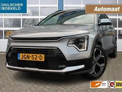 Grijs Gebruikt 2023 Kia Niro Premium SUV | € 28.950 (Eerlijke prijs)