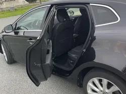 Zwart Gebruikt 2014 Volvo V40 Momentum Stationwagen | € 7.000 (Iets duurder)
