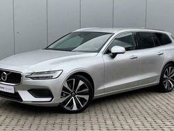 Zilver Gebruikt 2020 Volvo V60 Momentum Stationwagen | € 35.990 (Eerlijke prijs)