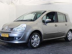 Bruin Gebruikt 2011 Renault Grand Modus Exception MPV | € 4.950 (Eerlijke prijs)