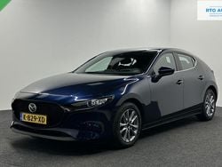 Blauw Gebruikt 2021 Mazda 3 Comfort Hatchback | € 21.000 (Eerlijke prijs)