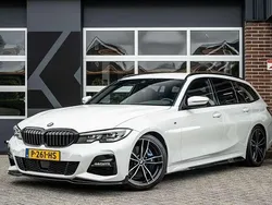 Wit Gebruikt 2021 BMW 330 M Performance Stationwagen | € 41.950 (Iets duurder)