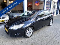 Zwart Gebruikt 2014 Ford Focus Titanium Hatchback | € 6.299 (Goede deal)