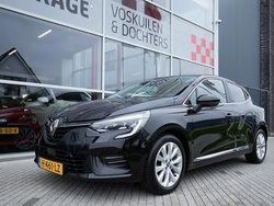 Zwart Gebruikt 2020 Renault Clio V Intens Hatchback | € 13.950 (Eerlijke prijs)