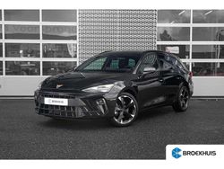 Zwart, metallic lak Gebruikt 2024 Cupra Leon Stationwagen | € 35.900 (Duur)