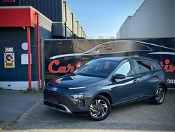 Grijs / aurora grey / met, black Gebruikt 2024 Hyundai Bayon SUV | € 22.950 (Eerlijke prijs)