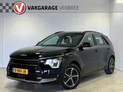 Zwart Gebruikt 2023 Kia Niro SUV | € 29.940 (Goede deal)