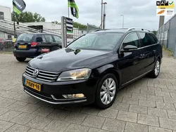 Zwart Gebruikt 2013 VW Passat Highline Stationwagen | € 3.749 (Eerlijke prijs)