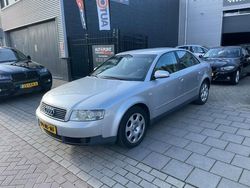 Grijs, metallic lak Gebruikt 2003 Audi A4 Proline Sedan | € 999 (Goede deal)