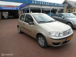 Beige Gebruikt 2009 Fiat Punto Classica Hatchback | € 2.445 (Eerlijke prijs)