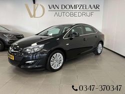 Zwart Gebruikt 2014 Opel Astra Cosmo Sedan | € 7.950 (Iets duurder)