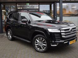 Zwart (metallic) Gebruikt 2024 Toyota Land Cruiser Anniversary SUV | € 139.995