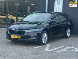 Zwart Gebruikt 2021 Skoda Octavia Business Line Stationwagen | € 17.995 (Eerlijke prijs)
