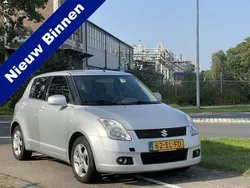 Grijs, metallic lak Gebruikt 2006 Suzuki Swift Exclusive Hatchback | € 2.650 (Eerlijke prijs)