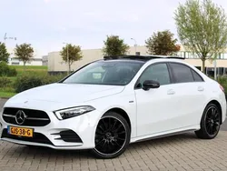 Wit Gebruikt 2021 Mercedes A250 AMG Sedan | € 33.450 (Eerlijke prijs)