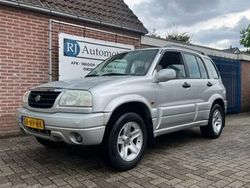 Grijs Gebruikt 2004 Suzuki Grand Vitara Limited SUV | € 3.750 (Goede deal)