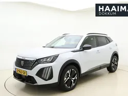 Wit, metallic lak Gebruikt 2024 Peugeot 2008 Allure SUV | € 23.950 (Eerlijke prijs)