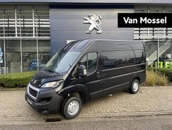 Zwart Gebruikt 2022 Peugeot Boxer Van | € 17.940 (Goede deal)