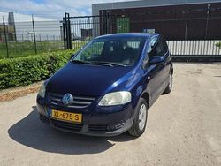 Blauw Gebruikt 2005 VW Fox Hatchback | € 1.350 (Eerlijke prijs)
